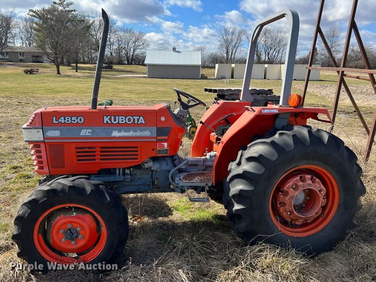image for item MM9177 Kubota L4850  MFWD tractor