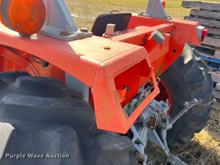 image for item MM9177 Kubota L4850  MFWD tractor