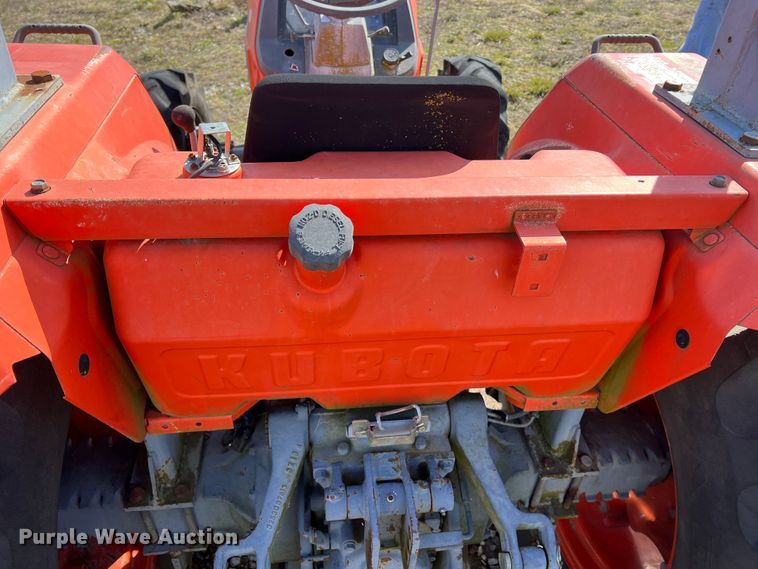 image for item MM9177 Kubota L4850  MFWD tractor