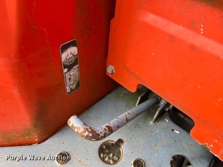 image for item MM9177 Kubota L4850  MFWD tractor