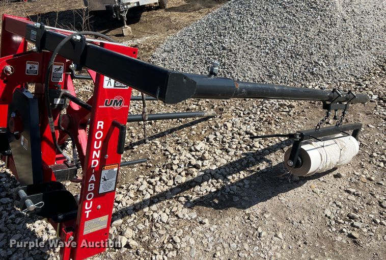 image for item MM9185 Unverferth Round About  bale wrapper