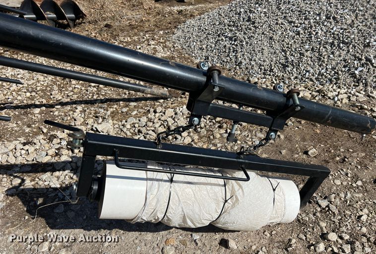 image for item MM9185 Unverferth Round About  bale wrapper