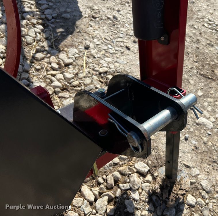 image for item MM9185 Unverferth Round About  bale wrapper