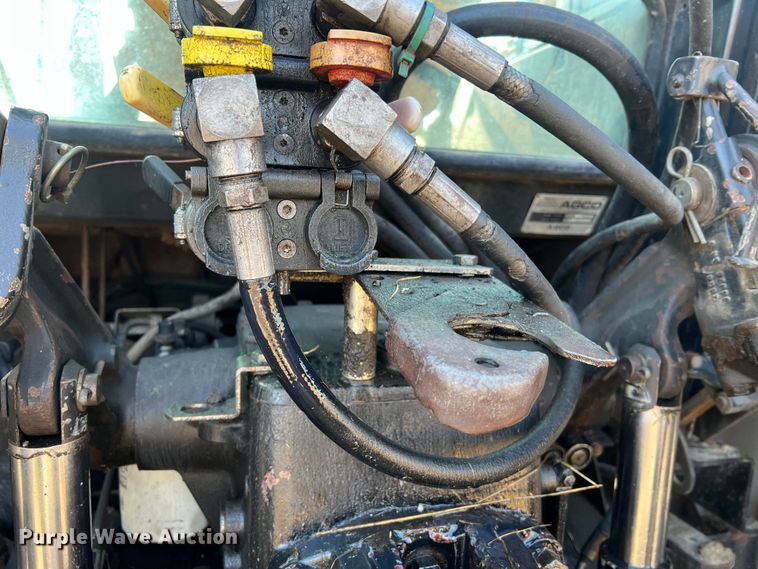 image for item MM9187 1993 AGCO Allis 8630  MFWD tractor