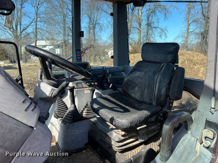 image for item MM9187 1993 AGCO Allis 8630  MFWD tractor