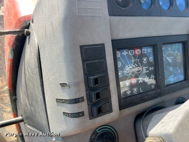 image for item MM9187 1993 AGCO Allis 8630  MFWD tractor