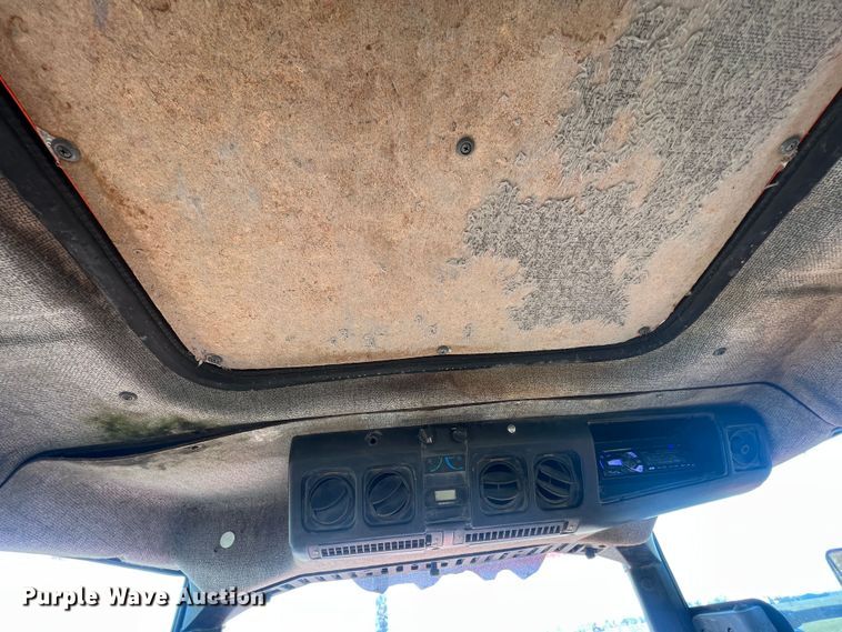 image for item MM9187 1993 AGCO Allis 8630  MFWD tractor