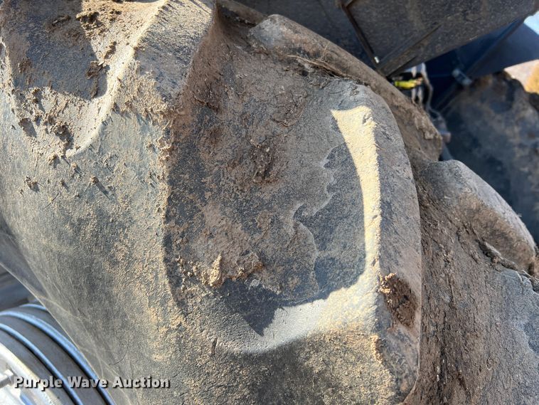 image for item MM9187 1993 AGCO Allis 8630  MFWD tractor