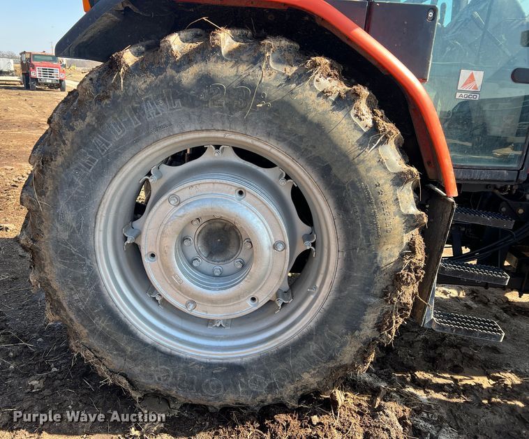 image for item MM9187 1993 AGCO Allis 8630  MFWD tractor