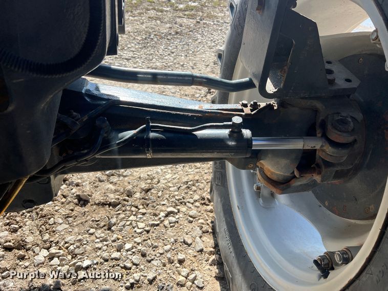 image for item MM9188 1996 New Holland 8560  MFWD tractor