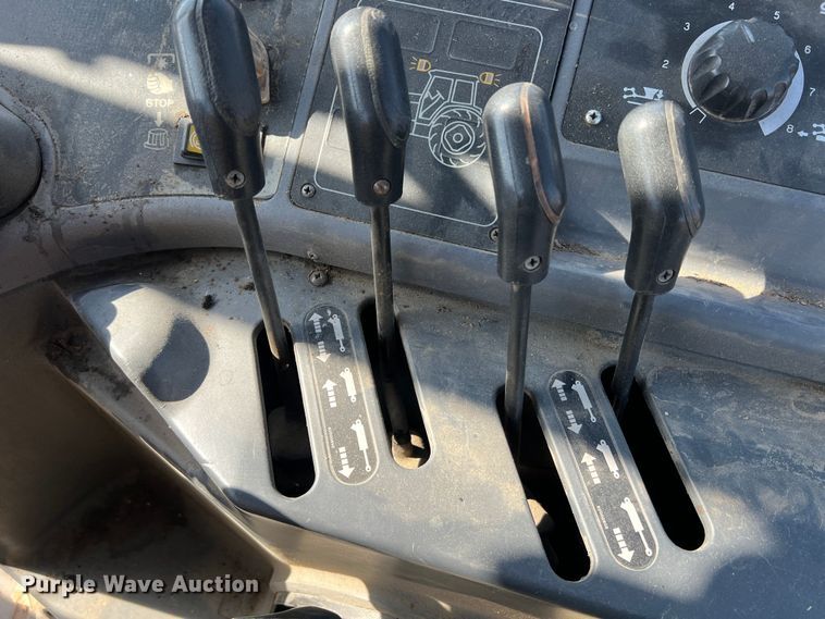 image for item MM9188 1996 New Holland 8560  MFWD tractor