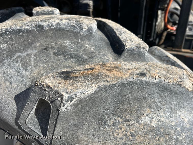 image for item MM9188 1996 New Holland 8560  MFWD tractor