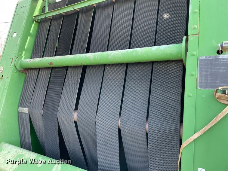 image for item MM9319 1983 John Deere 530  round baler