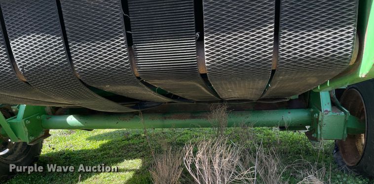 image for item MM9319 1983 John Deere 530  round baler