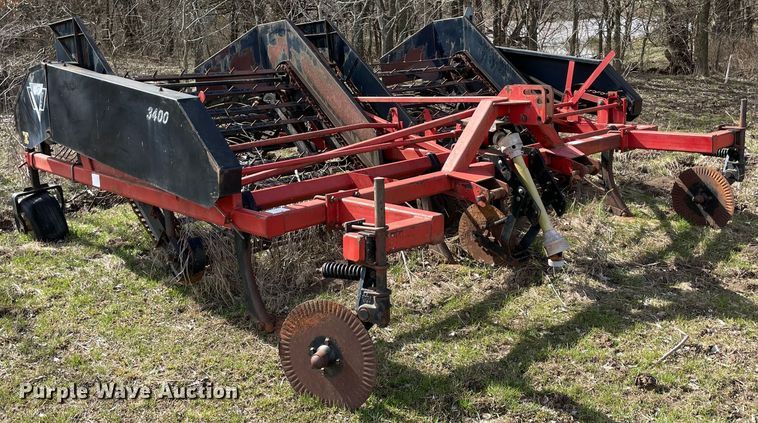 image for item MM9320 UFT 3436  peanut digger