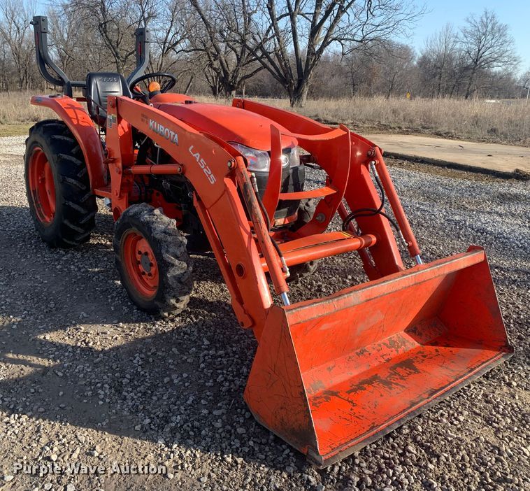 image for item MM9719 Kubota L2501  MFWD tractor