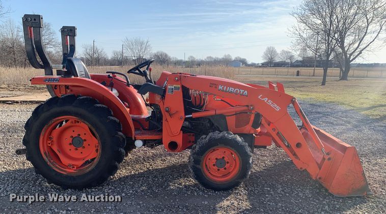 image for item MM9719 Kubota L2501  MFWD tractor