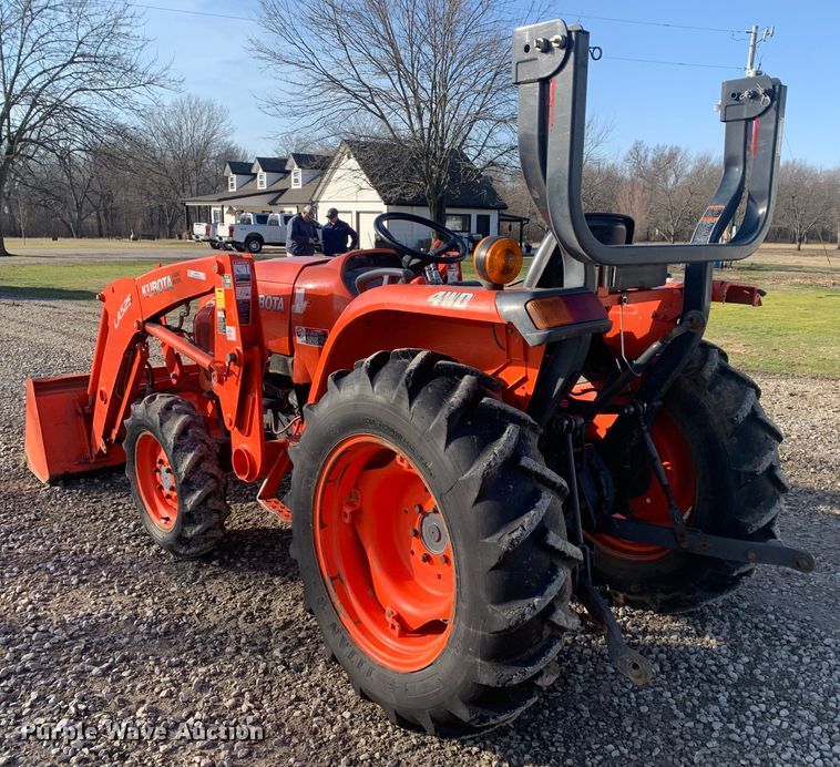 image for item MM9719 Kubota L2501  MFWD tractor