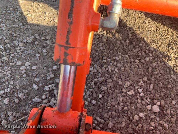 image for item MM9719 Kubota L2501  MFWD tractor