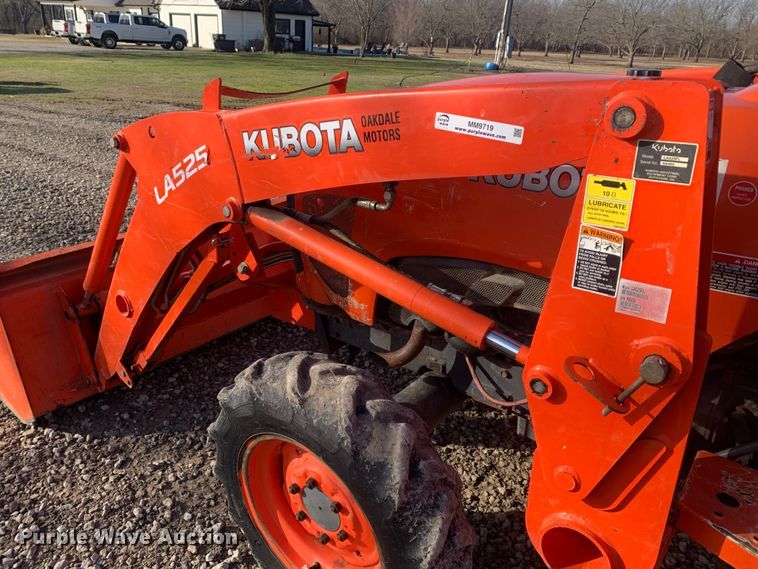 image for item MM9719 Kubota L2501  MFWD tractor