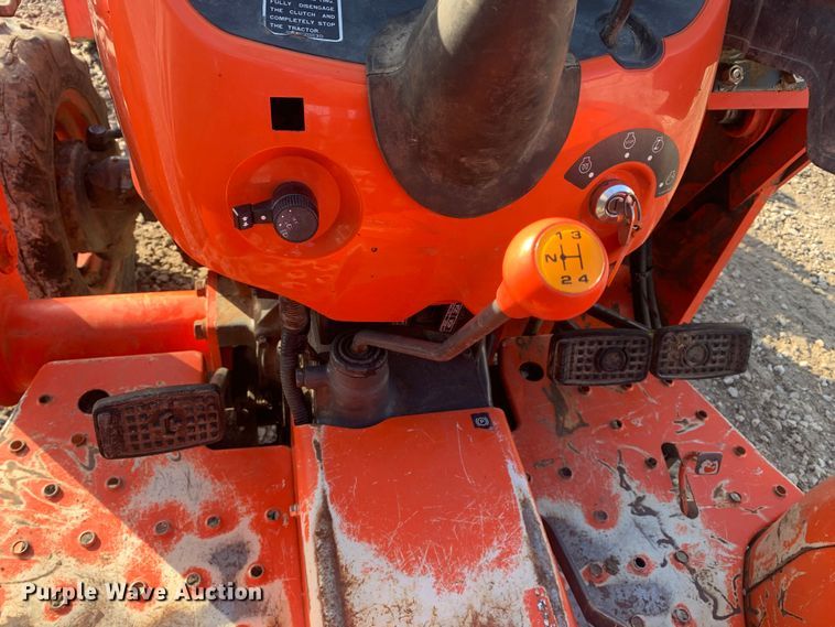 image for item MM9719 Kubota L2501  MFWD tractor