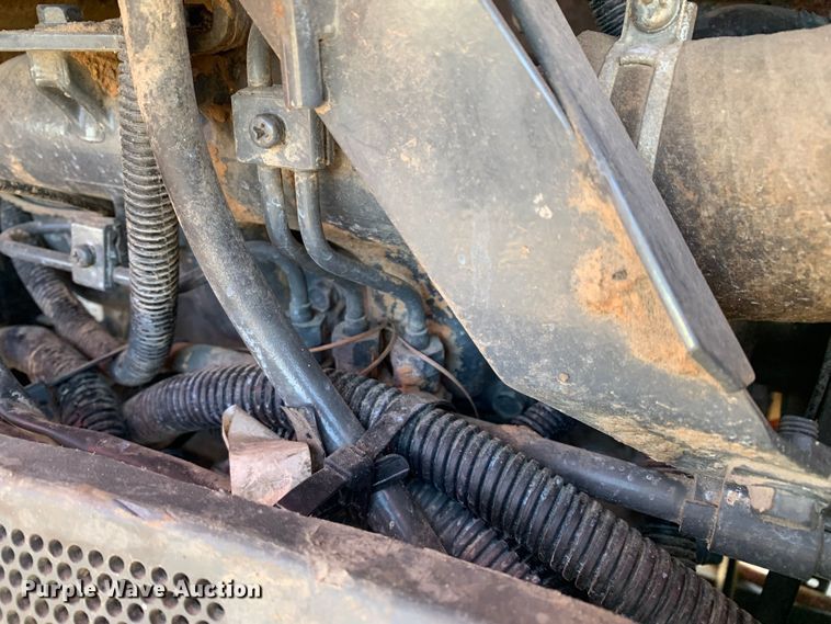 image for item MM9719 Kubota L2501  MFWD tractor