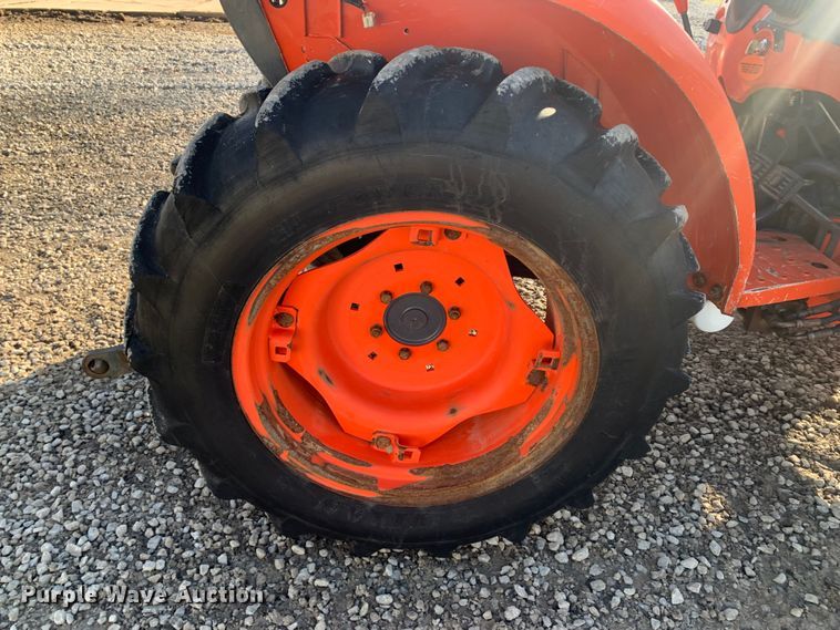 image for item MM9719 Kubota L2501  MFWD tractor