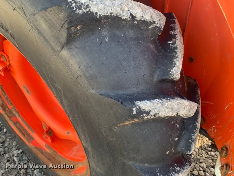image for item MM9719 Kubota L2501  MFWD tractor