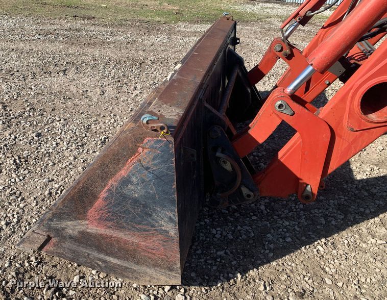 image for item MM9722 2004 Case IH MXU135  MFWD tractor