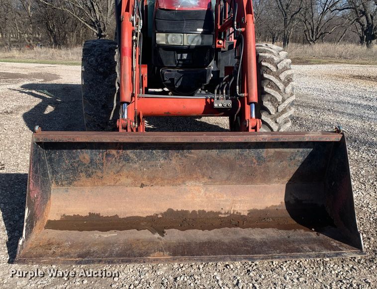 image for item MM9722 2004 Case IH MXU135  MFWD tractor