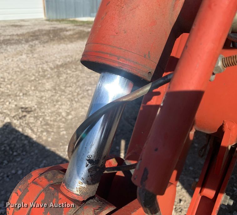 image for item MM9722 2004 Case IH MXU135  MFWD tractor