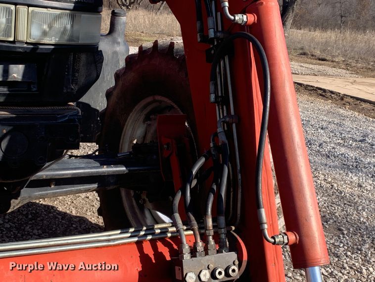 image for item MM9722 2004 Case IH MXU135  MFWD tractor