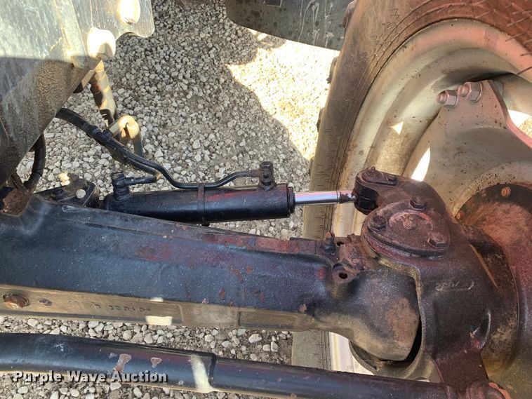 image for item MM9722 2004 Case IH MXU135  MFWD tractor