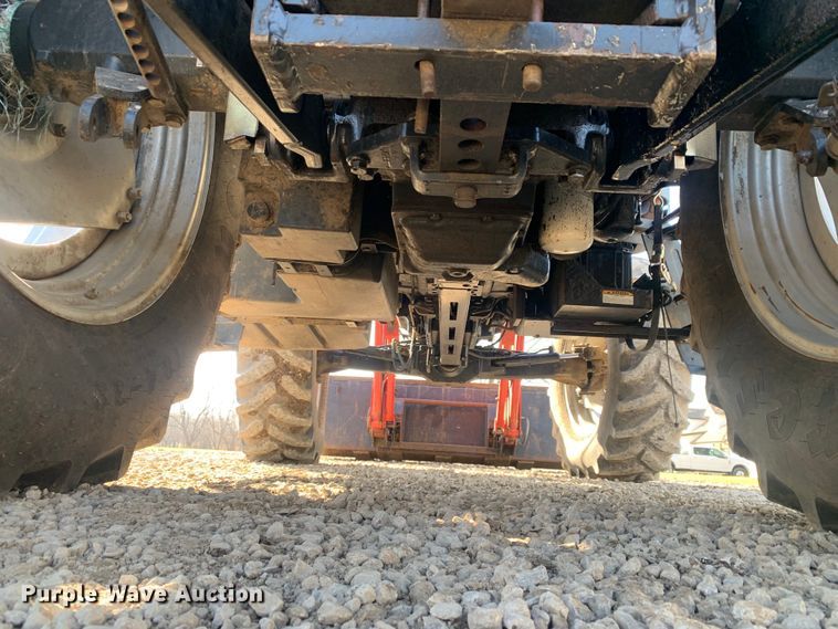 image for item MM9722 2004 Case IH MXU135  MFWD tractor