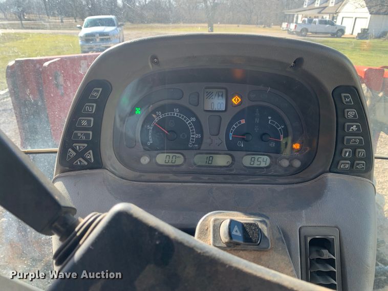 image for item MM9722 2004 Case IH MXU135  MFWD tractor