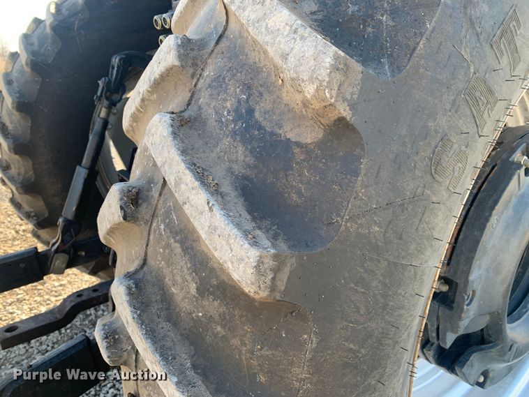 image for item MM9722 2004 Case IH MXU135  MFWD tractor