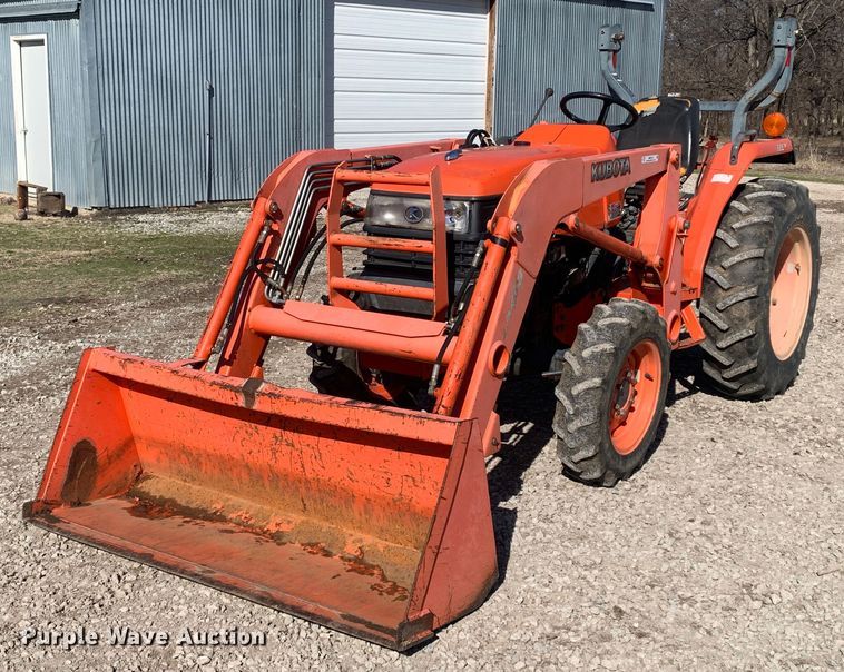 image for item MM9724 Kubota L3400  MFWD tractor