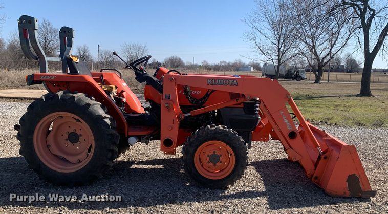 image for item MM9724 Kubota L3400  MFWD tractor