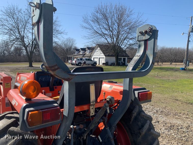 image for item MM9724 Kubota L3400  MFWD tractor