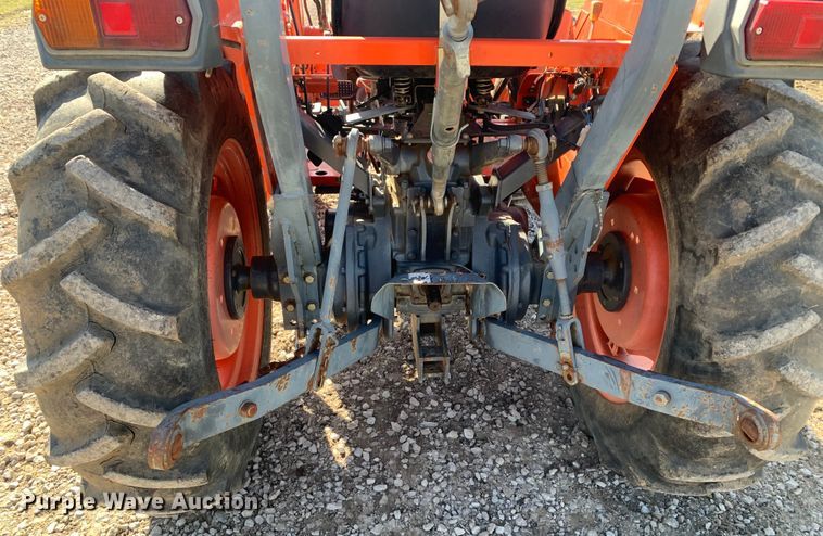 image for item MM9724 Kubota L3400  MFWD tractor