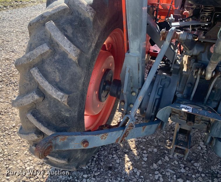 image for item MM9724 Kubota L3400  MFWD tractor