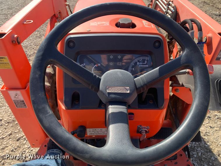 image for item MM9724 Kubota L3400  MFWD tractor