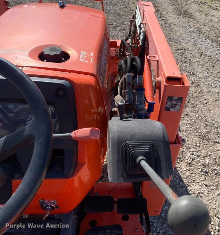 image for item MM9724 Kubota L3400  MFWD tractor