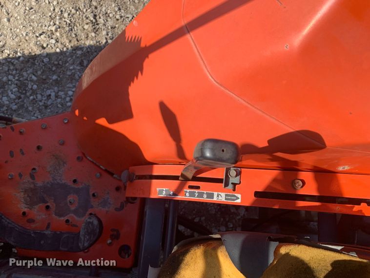 image for item MM9724 Kubota L3400  MFWD tractor