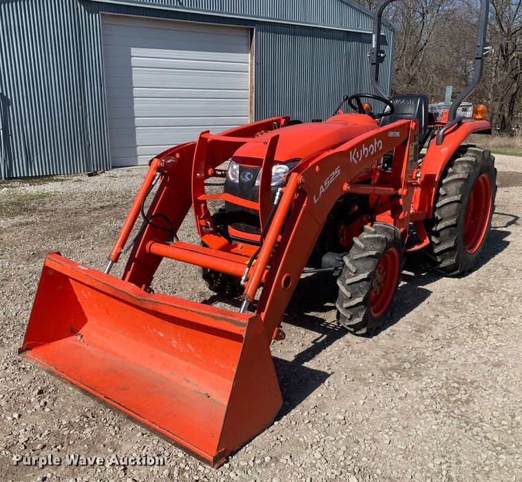 image for item MM9726 Kubota L2501D  MFWD tractor