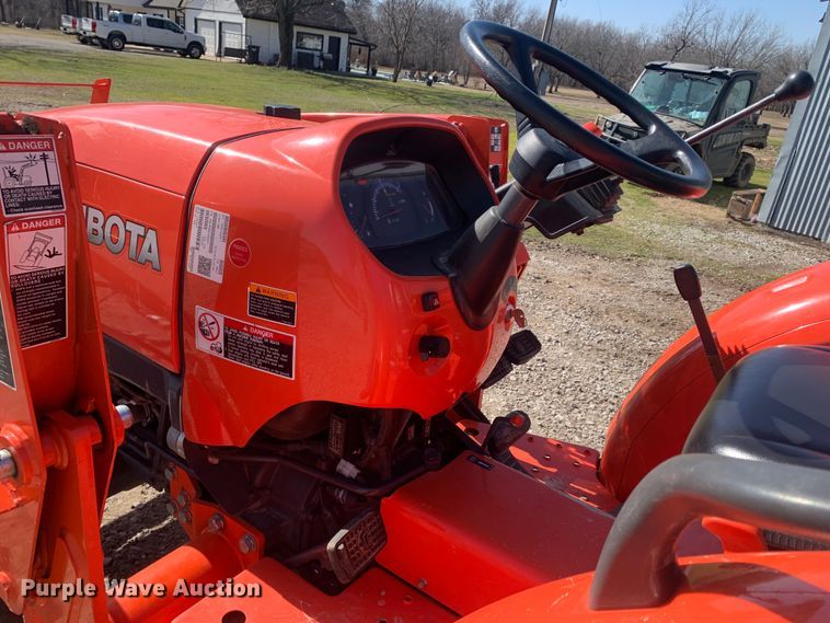 image for item MM9726 Kubota L2501D  MFWD tractor