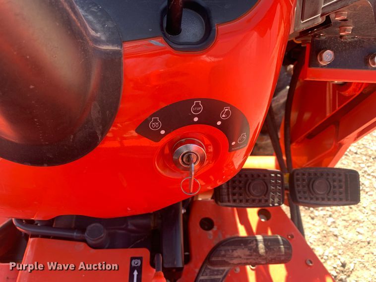 image for item MM9726 Kubota L2501D  MFWD tractor