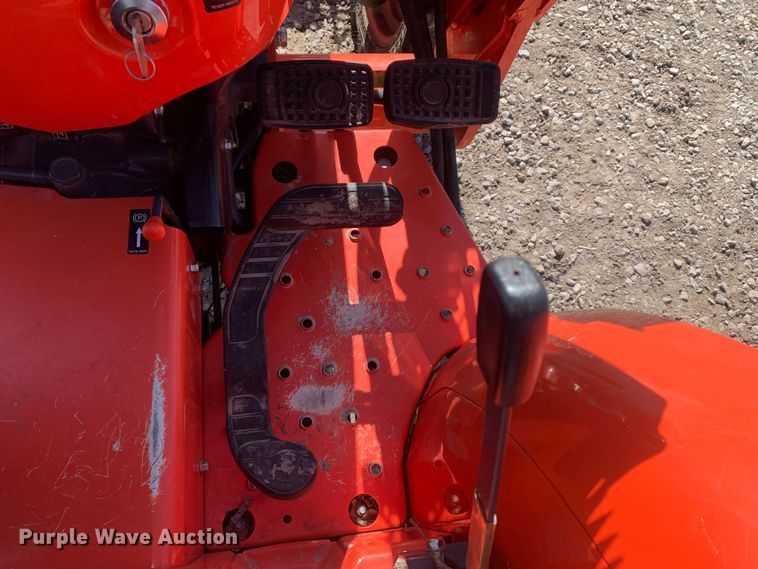 image for item MM9726 Kubota L2501D  MFWD tractor