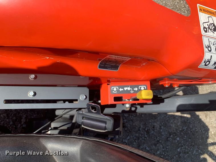 image for item MM9726 Kubota L2501D  MFWD tractor