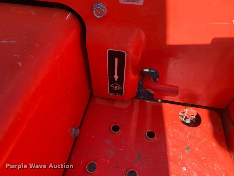 image for item MM9726 Kubota L2501D  MFWD tractor